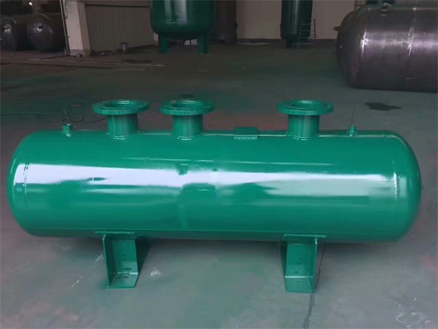 1679991473376569.jpeg 新晃新晃新晃蒸汽分气缸1.jpeg